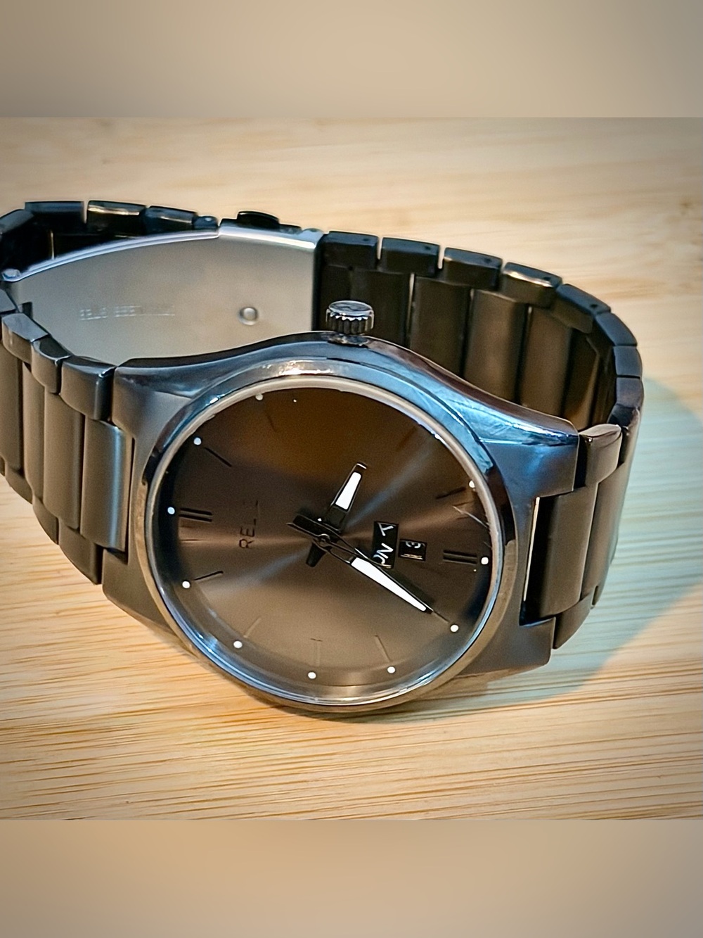 Men's Relic by Fossil Black Stainless Steel Analog Watch: Classic Minimal Design